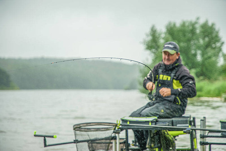 Matrix Horizon X Pro Distance Feeder 14ft 4.3m 150g