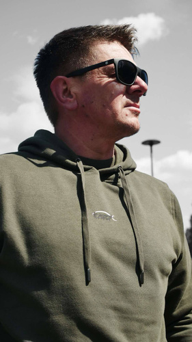 Icarp Hoodie On The Bank