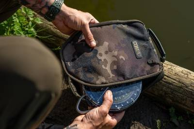 Korda Compac Scales Pouch