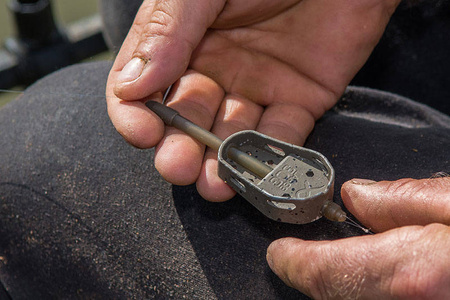 Matrix Inline Maggot Feeders Medium