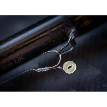 Guru Super X-Strong Carp Eyed Barbed Size 18 PTFE Coated