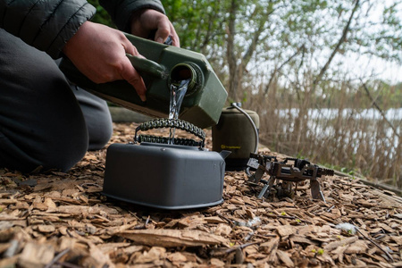 RidgeMonkey Square Kettle Small 0.5L Paracord Edition