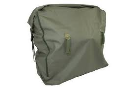 Trakker Downpour Roll-Up Bed Bag